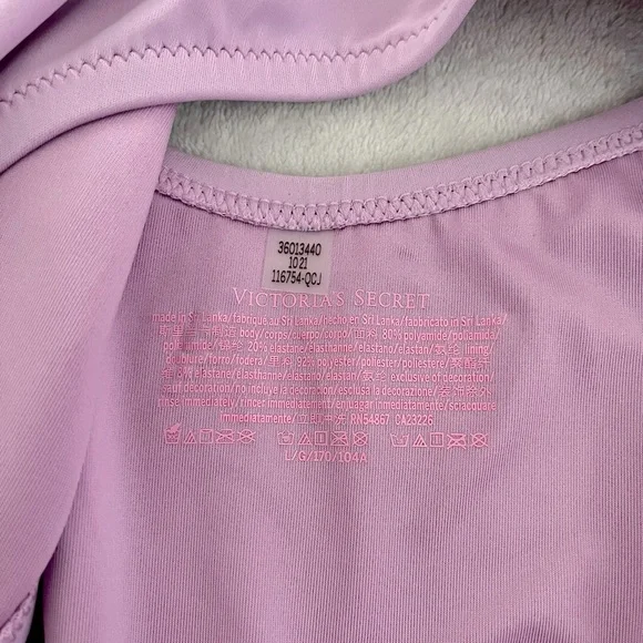 Victoria’s Secret swimsuit. Color: Lila. Size: L/M - Picture 3 of 7